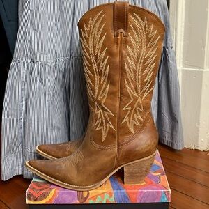 Excellent Condition Leather Cowboy Boots size 8.5 by Penny Loves Kenny